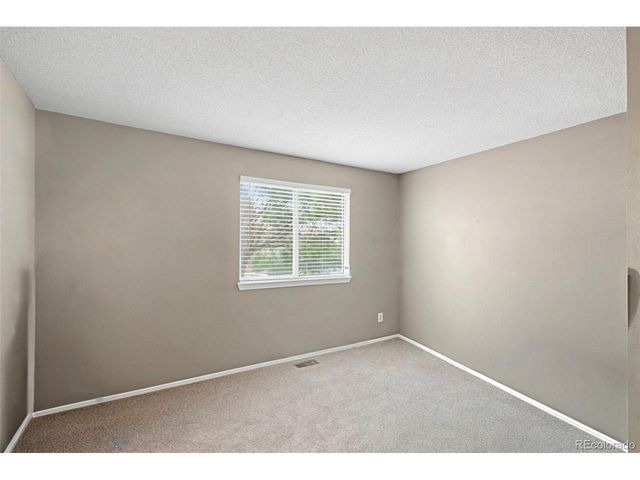 17643 E Loyola Dr B, Aurora, CO 80013