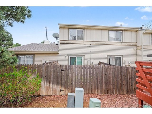17643 E Loyola Dr B, Aurora, CO 80013