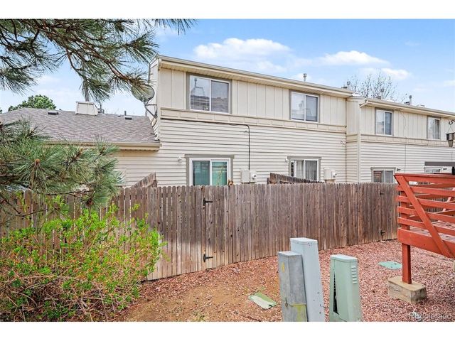 17643 E Loyola Dr B, Aurora, CO 80013