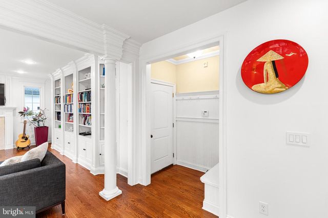 9 HARRIET DR, Princeton, NJ 08540