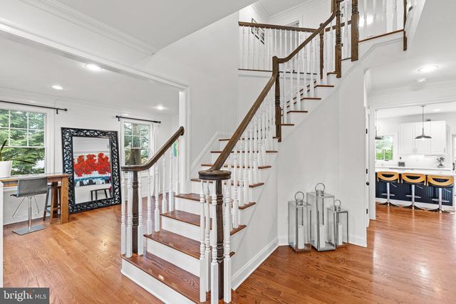 9 HARRIET DR, Princeton, NJ 08540