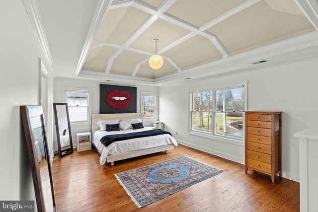 9 HARRIET DR, Princeton, NJ 08540