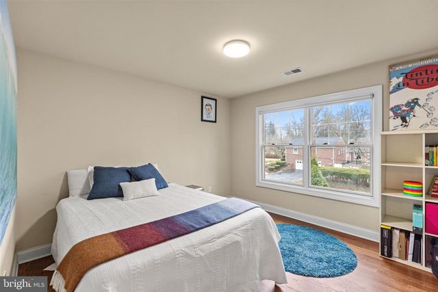 9 HARRIET DR, Princeton, NJ 08540