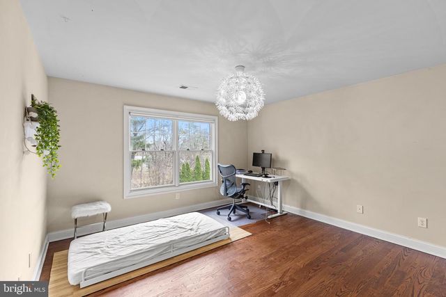 9 HARRIET DR, Princeton, NJ 08540