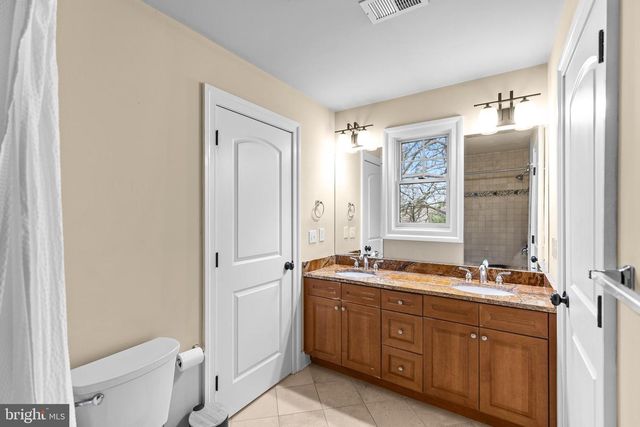 9 HARRIET DR, Princeton, NJ 08540