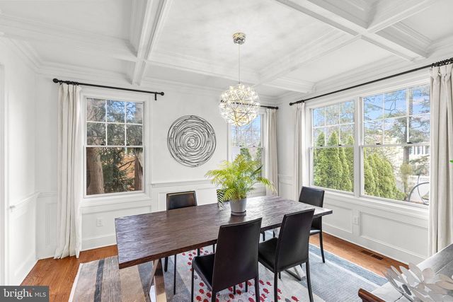 9 HARRIET DR, Princeton, NJ 08540