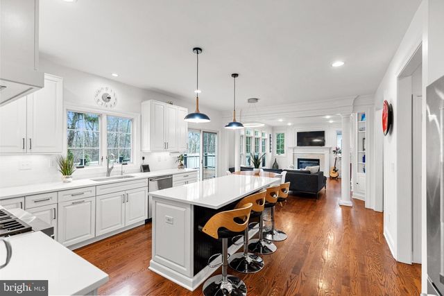 9 HARRIET DR, Princeton, NJ 08540