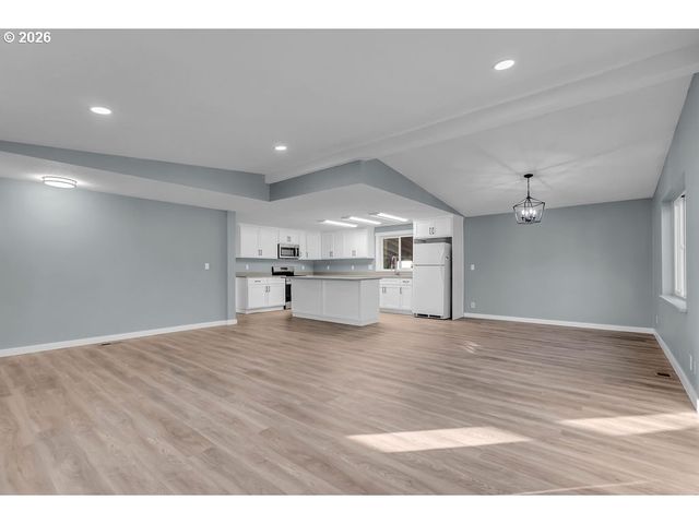 13620 Sw BEEF BEND Rd 51, Portland, OR 97224