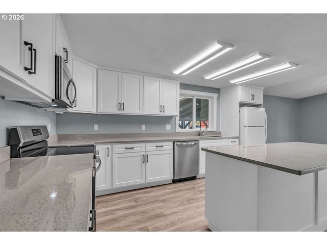 13620 Sw BEEF BEND Rd 51, Portland, OR 97224