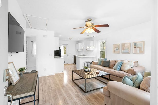 1027 College Ave, Nashville, TN 37209