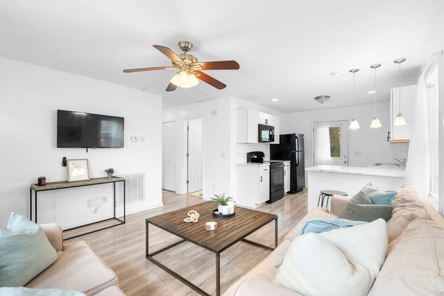 1027 College Ave, Nashville, TN 37209