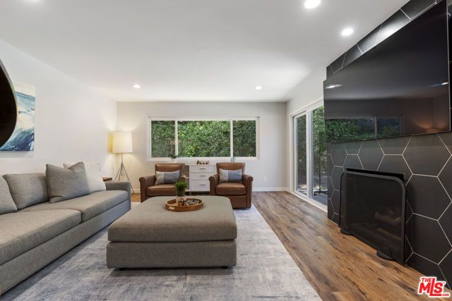 3159 Voltaire Drive, Topanga (los Angeles), CA 90290
