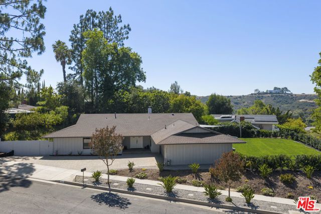 3159 Voltaire Drive, Topanga (los Angeles), CA 90290
