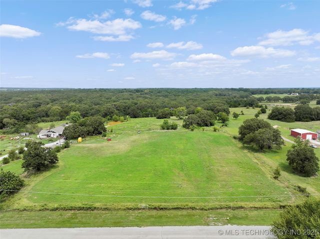 McClain Road, Ardmore, OK 73401
