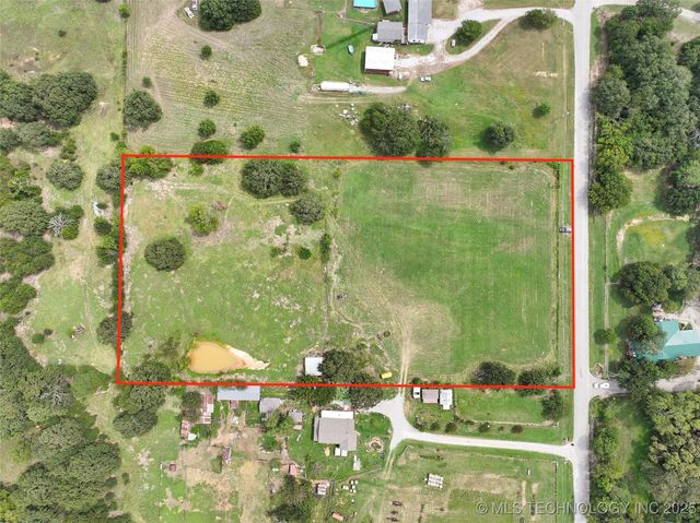 McClain Road, Ardmore, OK 73401