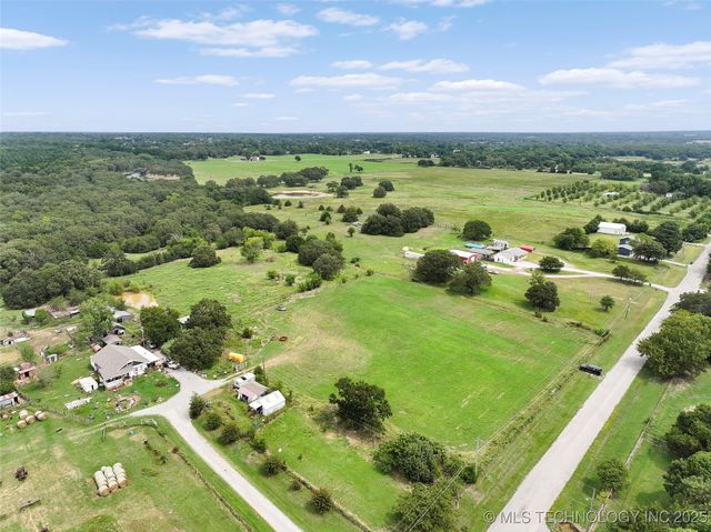 McClain Road, Ardmore, OK 73401