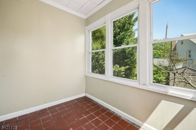 150 Randolph Ave, Clifton City, NJ 07011
