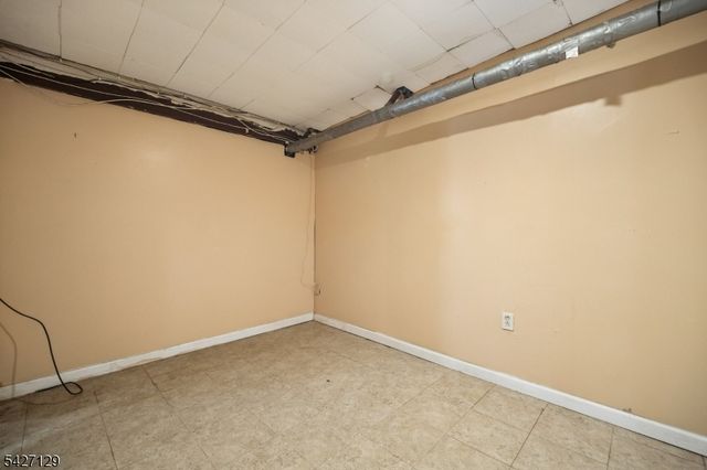 150 Randolph Ave, Clifton City, NJ 07011