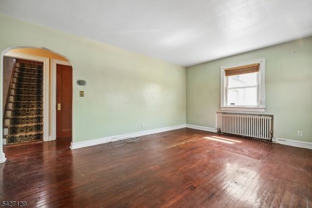 150 Randolph Ave, Clifton City, NJ 07011