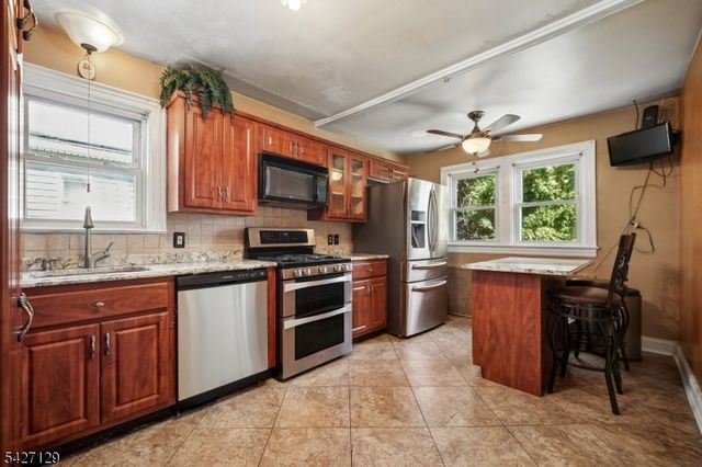150 Randolph Ave, Clifton City, NJ 07011