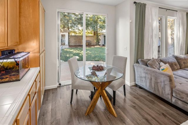 1872 Ivycrest Way, Sacramento, CA 95835