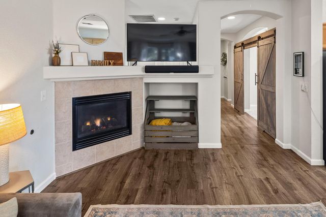 1872 Ivycrest Way, Sacramento, CA 95835