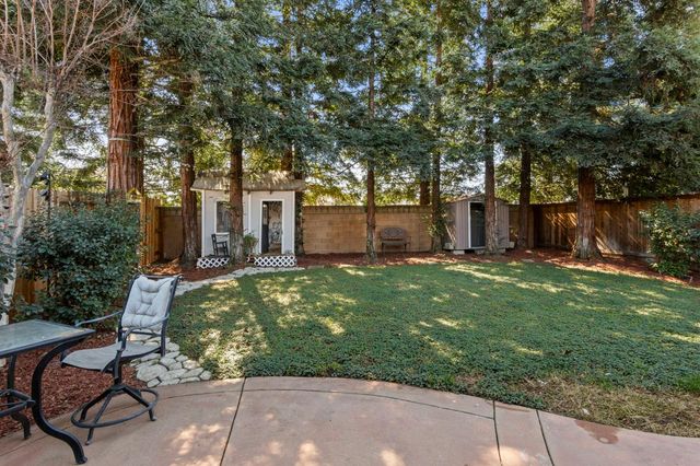 1872 Ivycrest Way, Sacramento, CA 95835