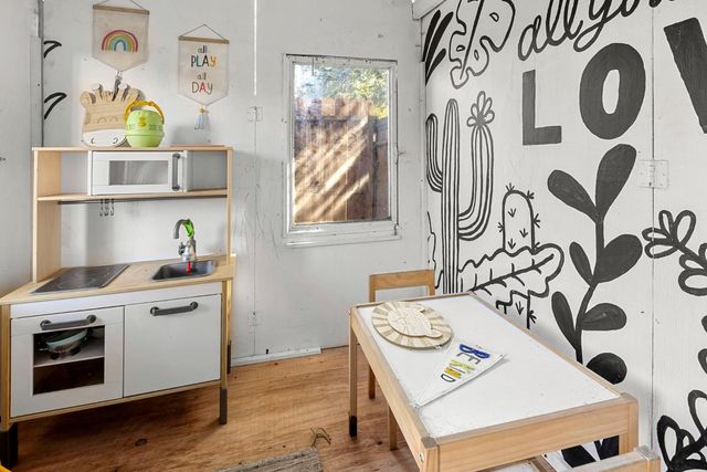 1872 Ivycrest Way, Sacramento, CA 95835