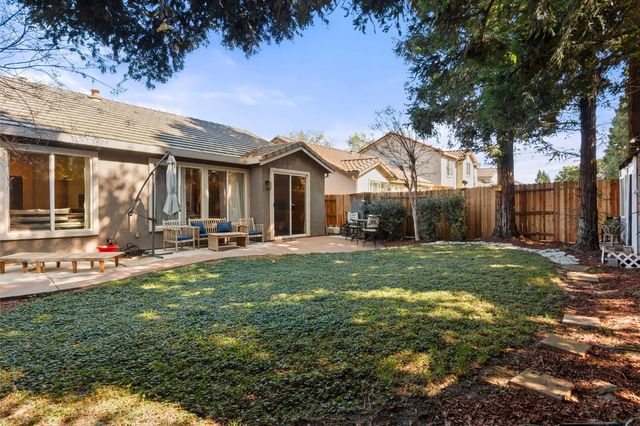 1872 Ivycrest Way, Sacramento, CA 95835