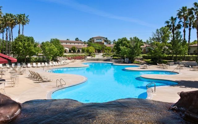 1872 Ivycrest Way, Sacramento, CA 95835