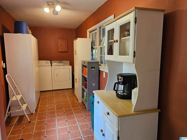 300 MARY LANE, Anniston, AL 36207