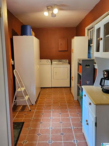 300 MARY LANE, Anniston, AL 36207