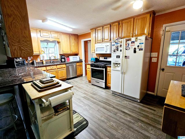 300 MARY LANE, Anniston, AL 36207