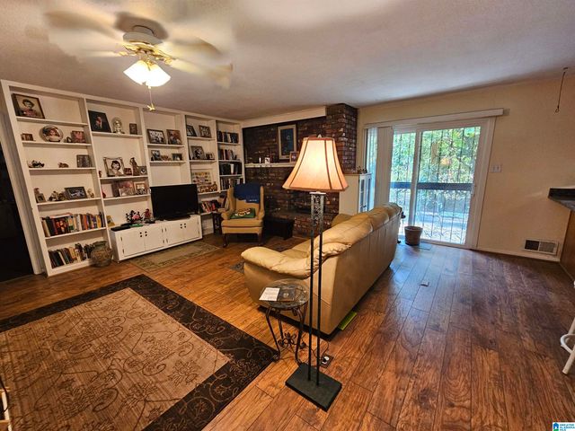 300 MARY LANE, Anniston, AL 36207