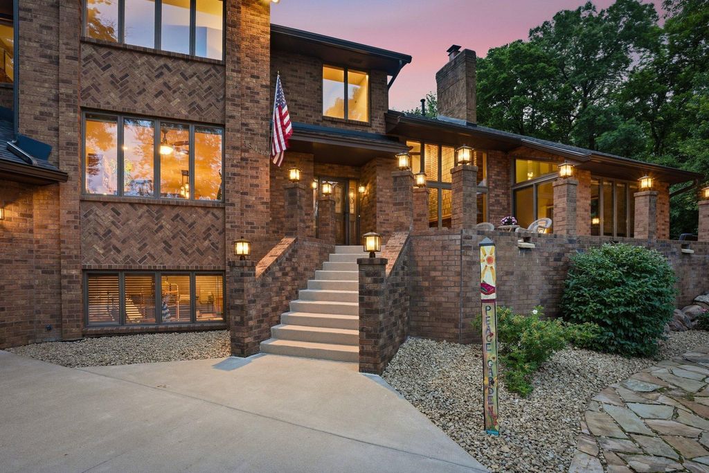 18430 Jasper Ct, Lakeville, MN 55044 — photo 2