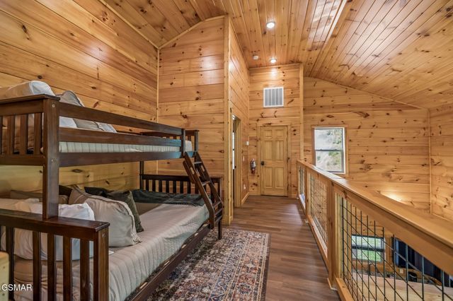 1615 Bear Valley Road, Sevierville, TN 37876