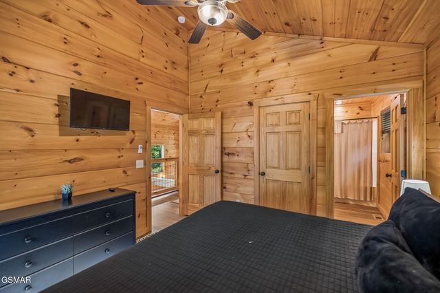 1615 Bear Valley Road, Sevierville, TN 37876