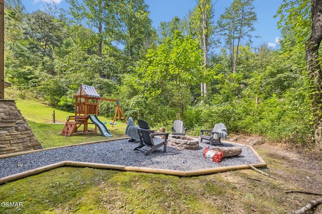 1615 Bear Valley Road, Sevierville, TN 37876