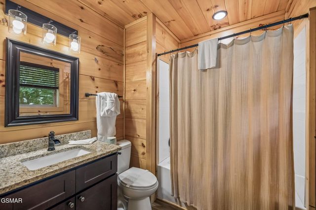 1615 Bear Valley Road, Sevierville, TN 37876
