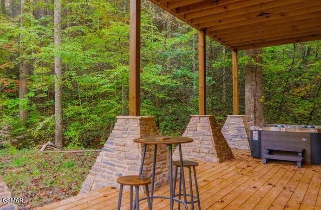 1615 Bear Valley Road, Sevierville, TN 37876