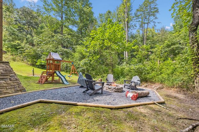 1615 Bear Valley Road, Sevierville, TN 37876