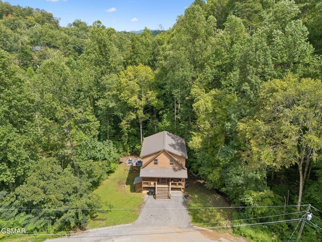 1615 Bear Valley Road, Sevierville, TN 37876