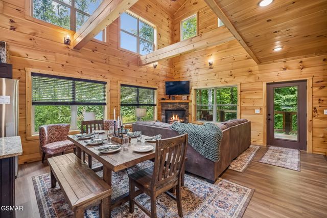 1615 Bear Valley Road, Sevierville, TN 37876