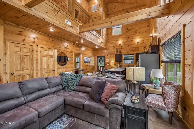 1615 Bear Valley Road, Sevierville, TN 37876