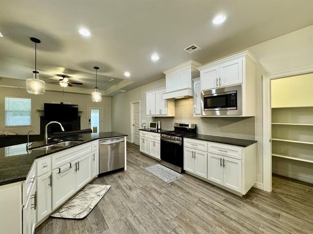 8501 NW 109th Terrace, Oklahoma City, OK 73162