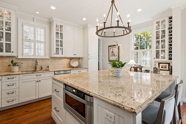 28 Warren Street, Charleston, SC 29403