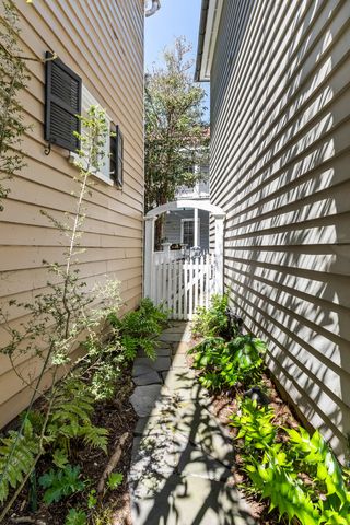 28 Warren Street, Charleston, SC 29403