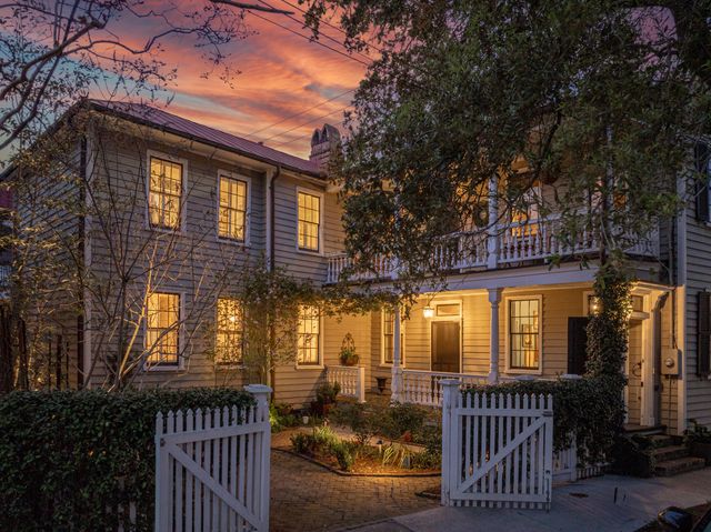 28 Warren Street, Charleston, SC 29403