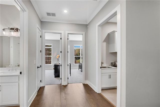 2080 Parkside Lane, Roswell, GA 30076