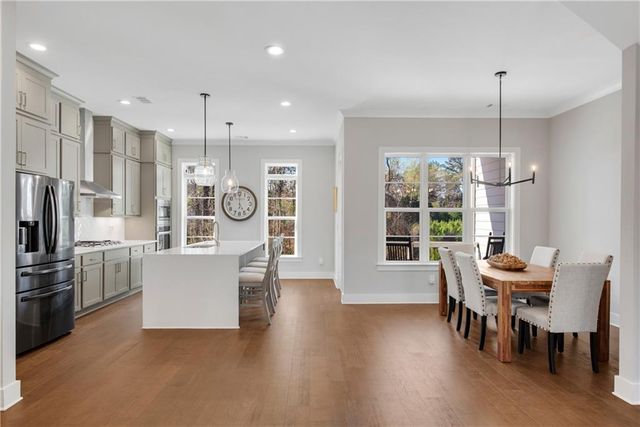 2080 Parkside Lane, Roswell, GA 30076